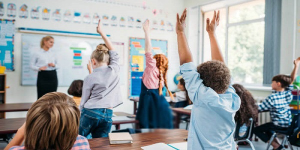 بر روی مهارت های مدیریت کلاس خود کار کنید