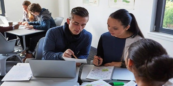 کتاب درسی دیجیتال برای آموزش زبان انگلیسی